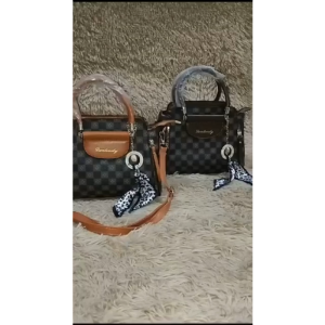 Tas Mewah & Elegan untuk Ibu-Ibu Kondangan