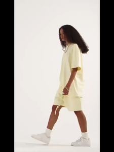 เสื้อยืดคอกลม แขนสั้น เสื้อยืดสมาร์ททีเชิ้ต เสื้อยืด Oversize เสื้อยืดผู้หญิง เสื้อยืดผู้ชาย เสื้อยืดเปล่า เสื้อยืด โอเวอร์ไซส์ สี Black 230g