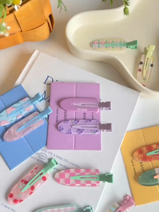 Jepit Rambut Poni Wanita Model Seamless Set 2 Pcs Motif Lucu Aesthetic Hair Clips Fashion Korean Style Aksesoris