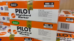 ปากกาไวท์บอร์ด ปากแหลม PILOT WYTEBOARD MAKER | คลังกระดาษ