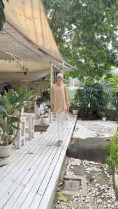 Ariyaa Shirt by MDLY: Kaos Pria Berkualitas dengan Desain Casual Elegan