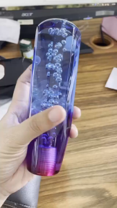 หัวเกียร์คริสตัล แบบเกลียว ใส่ได้ทุกรุ่น รถเก๋ง รถกระบะ รถบรรทุก (ยกเว้นเกียร์ออโต้แบบปุ่มกด) มี 3 ขนาด 15cm/20cm/25cm สีธงชาติ