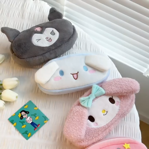 Sanrio Fluffy Melody Cinnamon Kuromi dan Kotak Pencil Case Bulu yang Cantik | Kotak Pensil Besar | Travel Pouch | Make Up Pouch | Kotak Make Up dan Skincare | Aesthetic | Storage Besar | Penyimpanan Banyak | Kotak Penyimpanan | Kotak Pensil Make Up Besar | Muat Banyak