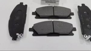 Brake Pad Kampas Rem Depan XTrail T30 Serena C24 41060-8H385