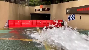 สินค้าพร้อมส่ง แผ่นกั้นน้ำท่วม แผ่นกั้นน้ำท่วม แผ่นพลาสติกกั้นน้ำ คุณภาพสูง ป้องกันน้ำท่วม