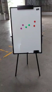 กระดานไวท์บอร์ด กระดานฟลิปชาร์ท กระดานไวท์บอร์ดแม่เหล็ก 60x90 CM กระดานขาตั้ง Whiteboard พับเก็บได้ ปรับความสูงได้