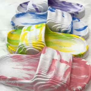 Dép nữ bánh mì quai ngang loang màu chất liệu cao su dẻo đúc nguyên khối bền nhẹ chống trơn trượt nhẹ nhàng nữ tính