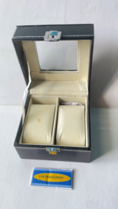 LUXURY BOX WATCH KOTAK JAM TANGAN EKSLUSIF ISI 2 PCS  DENGAN BODY YANG BAGUS DAN SEMI KULIT DENGAN KACA TRANSPARAN PRIA WANITA