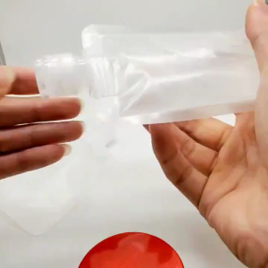 5Pcs Transparent Lotion Dispenser Bag Portable Shower Gel Shampoo Packaging Bag Travel Shampoo Lotion Dispenser Bag Liquid Cosmetic Storage Squeeze Container Refillable Empty Liquid Squeeze Pouch