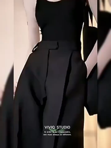 Áo yếm đen cho nữ mùa hè với áo liền quần cổ chữ U đáy chữ U hot girl hở lưng gợi cảm