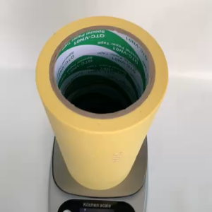 Băng keo giấy màu vàng rộng 3.5cm dài 28 mét mỗi cuộn lõi giấy 3mm - 1 cây có 8 cuộn - Shop Út Lớn