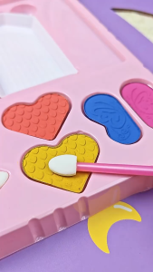 Đồ chơi túi xách trang điểm make up 4 in 1 tô vẽ cắt dán học trang điểm giúp bé thoả sức sáng tạo - Tiệm Nhà Sóc 2023