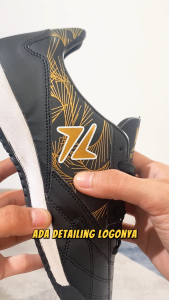 Kick Athletic- Sepatu Futsal Launcher 11145 In White Gold-Black