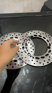 PIRINGAN CAKRAM BELAKANG YAMAHA NMAX FLOATING WARNA LR55