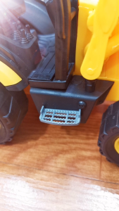 MKTOY รถของเล่น รถตักและขุดดิน รถก่อสร้าง จับเข็น 215