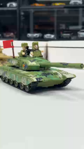 Đồ chơi mô hình xe tăng T99A bằng hơp kim có nhạc và đèn phun được khói