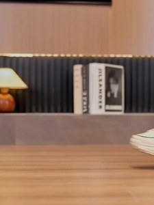 Fashion Sepatu Kekinian 2024: Sepatu Sneakers Premium Wanita