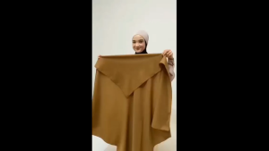 Jilbab Segi Empat Jumbo Wolfis Premium 150x150 cm Fashion Muslim Menutup Dada Nyaman Dipakai
