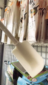 Scraper rubber spatula (100% food-grade rubber head part and plastic handle )