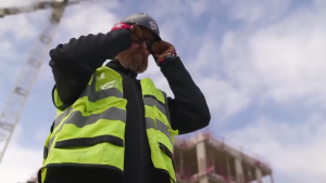 MILWAUKEE CUT LEVEL 9 HIGH-DEXTERITY NITRILE DIPPED GLOVES (SIZE M/L) ANTI-CUT