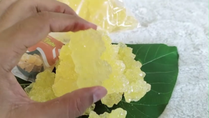 Gula Batu Kristal 10 kg Asli Kuning isi 10 Pack per kemasan 1kg