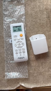 Remote Điều khiển điều hòa máy lạnh Aqua 1 chiều - Hàng chính hãng AQUA mới 100% TẶNG KÈM PIN + ĐẾ TREO TƯỜNG