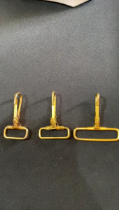 Cantolan Tas / Kaitan Tas QQ Emas