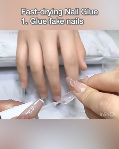 SG🇸🇬 Fast Drying Brush-On Glue 7g Professional Manicure Super Glue｜Fake Nail Tips and Nail Decorations Diamond Jewellery