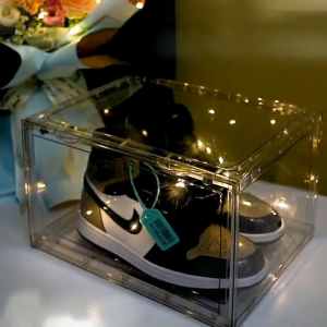 Kotak sepatu akrilik transparan ukuran besar lebih tebal dan kuat Kotak sepatu magnet serbaguna yang dapat ditumpuk Kotak penyimpanan sepatu