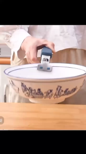 ready stock Anti-scalding plate lifter bowl holder non-slip plate lifter bowl clip household stainless steel dish clip kitchen supplies