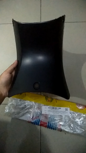 Legshield Leksil Tengah Bawah Supra X 125 2003 2004 2005 2006 2007 2008 2009 2010 2011 2012 2013 Hitam Merk Win