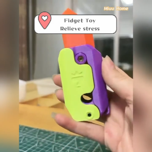 Carrot Knife Toy 3D Mini Retractable Gravity Knife Radish Knife Decompression Toy Mainan Pisau 萝卜刀