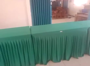 Cover Meja Prasmanan Ukuran 210 x 75 x 80 cm (P x L x T)