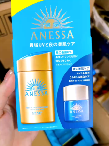 Set Sữa Chống Nắng Bảo Vệ Anessa 60ml + Serum Dưỡng Da Và Phục Hồi Da Sau Nắng Night Sun 12ml