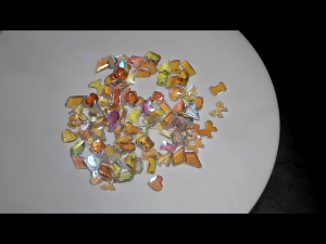 อะไหล่เล็บเครื่องประดับเล็บ Aurora mini ด้วยสไตล์เดียวกันเพชรรูปทรงพิเศษสีแชมเปญ