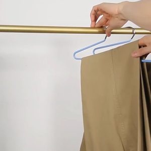 ไม้แขวนกางเกง ไม้แขวนเคลือบพลาสติก ไม้แขวนรูปตัว z Pants hanger แพ็ค 5 ชิ้น แขวนผ้าขนหนู กางเกง ผ้าพันคอ 35cm Simple Thailand