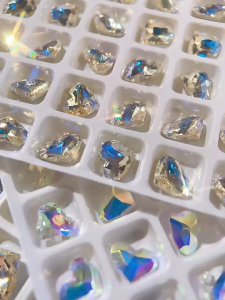Nail Art Diamond K9 Super Sparkling Pointed Heart Rhinestones 美甲钻饰K9超闪尖底桃心钻爱心水钻