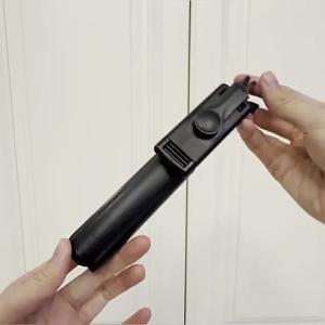 Wireless Bluetooth Selfie Stick Phone Holder Live Phone Stand Remote Control Self-timer Rod with Fill Light Bluetooth Selfie Stick Monopod Tripod Remote Control Detachable Shutter Extendable Handheld Holder With Light