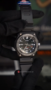 Jam Tangan Pria Casio MW-620H-1A Black Dial Black Resin Band