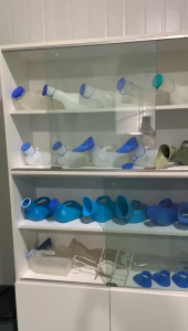 กรวยปัสสาวะพกพา1000ML สำหรับผู้ชาย กระบอกฉี่เพื่อผู้สูงอายุ