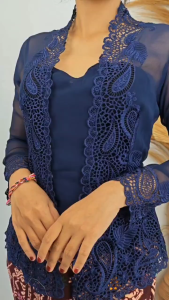 (HANYA KEBAYA) Baju Kebaya Jadi Sifon Bordir Kebaya Modern Bali Fashion\\n\\nKebaya adalah pakaian tradisional Indonesia yang telah menjadi ikon budaya di berbagai wilayah, termasuk Bali. Dalam artikel ini, kita akan membahas kebaya modern Bali fashion, desain kebaya elegan, cara memilih kebaya yang tepat, bagaimana mengenakannya dengan penampilan yang elegan, serta kebaya jadi untuk acara.\\n\\n Apa Itu Kebaya?\\n\\n Sejarah Kebaya\\n\\nKebaya adalah pakaian tradisional Indonesia yang telah dikenal sejak abad ke-15. Awalnya, kebaya digunakan oleh wanita Jawa dan kemudian menyebar ke wilayah-wilayah lain di Indonesia. Kebaya modern Bali fashion merupakan evolusi dari kebaya tradisional, dengan sentuhan desain dan bahan yang lebih modern.\\n\\n Desain Kebaya Elegan\\n\\nKebaya modern Bali fashion memiliki desain yang sangat elegan, dengan sentuhan bordir yang indah dan bahan sifon yang lembut. Desain ini membuat kebaya menjadi pilihan yang sempurna untuk acara formal atau pesta.\\n\\n Bagaimana Memilih Kebaya yang Tepat?\\n\\n Ukuran dan Warna\\n\\nPenting untuk memilih ukuran kebaya yang pas dan warna yang sesuai dengan acara atau pesta yang akan Anda hadiri. Untuk acara formal, kebaya berwarna hitam atau merah muda adalah pilihan yang baik.\\n\\n Bahan Kebaya\\n\\nBahan sifon merupakan bahan yang sering digunakan dalam pembuatan kebaya modern Bali fashion. Bahan ini lembut dan ringan, serta memberikan kesan elegan pada penampilan.\\n\\n Cara Mengenakan Kebaya\\n\\n Tips untuk Penampilan yang Elegan\\n\\nUntuk penampilan yang elegan, pastikan Anda memilih ukuran kebaya yang pas dan warna yang sesuai dengan acara. Jangan lupa untuk memakai sepatu dan aksesoris yang sesuai.\\n\\n Bagaimana Menggunakan Aksesoris\\n\\nAksesoris seperti kalung, gelang, dan anting dapat menambah nilai estetika pada penampilan Anda saat mengenakan kebaya. Pilih aksesoris yang sesuai dengan acara dan warna kebaya Anda.\\n\\n Kebaya Jadi untuk Acara\\n\\n Pilihan Kebaya untuk Acara Formal\\n\\nKebaya jadi merupakan pilihan yang praktis dan mudah untuk acara formal atau pesta. Kebaya modern Bali fashion tersedia dalam berbagai warna dan desain, sehingga Anda dapat menemukan pilihan yang cocok untuk acara Anda.\\n\\n Kebaya untuk Wanita yang Berbeda\\n\\nKebaya modern Bali fashion tersedia dalam berbagai ukuran dan desain, sehingga cocok untuk wanita dengan berbagai bentuk tubuh. Pastikan Anda memilih ukuran yang pas dan warna yang sesuai dengan acara Anda.\\n\\n Kesimpulan\\n\\nKebaya modern Bali fashion adalah pilihan yang sempurna untuk acara formal atau pesta. Dengan desain yang elegan dan bahan sifon yang lembut, kebaya ini akan membuat penampilan Anda menjadi lebih menarik dan berkesan.\\n\\nKebaya Jadi Sifon Bordir Kebaya Modern Bali Fashion adalah produk yang kami rekomendasikan untuk Anda. Dapatkan penampilan yang elegan dan berkesan dengan memilih kebaya modern Bali fashion untuk acara Anda.\n}