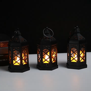 โคมไฟพลาสติกสีดำ เทียนอิเล็กทรอนิกส์ โคมไฟแขวนผนังแขวนประตูได้ เทียนตกแต่งหัวเตียงห้องนอน โคมไฟตกแต่งร้านบาร์และร้านค้า โคมไฟฮาโลวีน