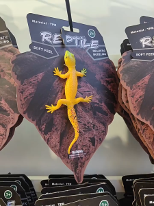 Đồ chơi côn trùng động vật nhìn như thật mới nhất 2024