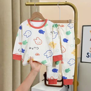 ลายใหม่ ชูฟื้น ชุดนอนเด็ก ลายการ์ตูน เสื้อผ้าเด็ก คลาสซี เซท 2 ชิ้น ผู้สูง 12 กันนาคม