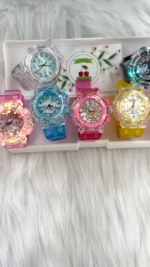 Hoạt Hình Đồng Hồ Đeo Tay Có Đèn led Hình Sanrio Kurome/ Siêu Nhân Nhiều Màu Sắc Cho Bé