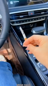 Gạt tàn thuốc lá kiểu dáng hiện đại siêu đẹp siêu giẻ