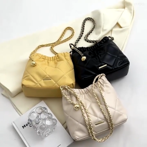 Tas Serut Wanita Helena & Tas Selempang Wanita Terbaru\\n\\n Tas Serut Wanita Helena: Desain Modern & Berkualitas Tinggi\\n\\n Perkenalan Tas Serut Wanita Helena\\n\\nTas serut wanita Helena adalah tas yang dirancang dengan desain modern dan berkualitas tinggi. Dengan fokus pada keindahan dan kenyamanan, tas ini menjadi pilihan ideal bagi wanita yang mencari produk fashion yang menarik dan tahan lama.\\n\\n Keunggulan Tas Serut Wanita Helena\\n\\nBeberapa keunggulan tas serut wanita Helena antara lain:\\n\\n- Desain modern dan elegan\\n- Bahan berkualitas tinggi\\n- Ketersediaan dalam berbagai warna dan ukuran\\n- Fungsi multifungsi, dapat digunakan sebagai tas serut atau selempang\\n\\n Tips Memilih Tas Serut Wanita Helena yang Tepat\\n\\nBerikut adalah beberapa tips memilih tas serut wanita Helena yang tepat:\\n\\n- Sesuaikan dengan kebutuhan dan gaya Anda\\n- Perhatikan bahan dan kualitas tas\\n- Cek ukuran dan kapasitas tas\\n- Bandingkan dengan tas lainnya sebelum membeli\\n\\n Tas Selempang Wanita Terbaru: Pilihan Modis & Praktis\\n\\n Desain Tas Selempang Wanita Terbaru\\n\\nTas selempang wanita terbaru hadir dengan desain modis dan praktis, menjadikannya pilihan ideal bagi wanita yang ingin tampil fashionable dan tetap nyaman. Desain tas ini menawarkan berbagai variasi, mulai dari gaya formal hingga casual.\\n\\n Manfaat Tas Selempang Wanita Terbaru\\n\\nBerikut adalah beberapa manfaat tas selempang wanita terbaru:\\n\\n- Praktis dan mudah dibawa kemana-mana\\n- Menyediakan ruang penyimpanan yang cukup\\n- Tersedia dalam berbagai gaya dan warna\\n- Cocok untuk berbagai acara dan kegiatan\\n\\n Tips Memilih Tas Selempang Wanita Terbaru yang Tepat\\n\\nBerikut adalah beberapa tips memilih tas selempang wanita terbaru yang tepat:\\n\\n- Sesuaikan dengan kebutuhan dan gaya Anda\\n- Perhatikan bahan dan kualitas tas\\n- Cek ukuran dan kapasitas tas\\n- Bandingkan dengan tas lainnya sebelum membeli\\n\\n Perbandingan Tas Serut Wanita Helena & Tas Selempang Wanita Terbaru\\n\\n Kelebihan Tas Serut Wanita Helena\\n\\nBeberapa kelebihan tas serut wanita Helena antara lain:\\n\\n- Desain modern dan elegan\\n- Bahan berkualitas tinggi\\n- Fungsi multifungsi, dapat digunakan sebagai tas serut atau selempang\\n\\n Kelebihan Tas Selempang Wanita Terbaru\\n\\nBeberapa kelebihan tas selempang wanita terbaru antara lain:\\n\\n- Desain modis dan praktis\\n- Tersedia dalam berbagai gaya dan warna\\n- Cocok untuk berbagai acara dan kegiatan\\n\\n Mana yang Lebih Cocok untuk Anda?\\n\\nPemilihan antara tas serut wanita Helena dan tas selempang wanita terbaru tergantung pada kebutuhan dan gaya Anda. Jika Anda mencari tas yang elegan dan multifungsi, tas serut wanita Helena mungkin menjadi pilihan yang tepat. Namun, jika Anda mencari tas yang praktis dan modis, tas selempang wanita terbaru mungkin menjadi pilihan yang lebih baik.\\n\\nKami harap artikel ini dapat membantu Anda dalam memilih tas yang tepat untuk Anda. Selamat berbelanja!\n}