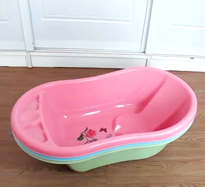 Baby Bathtub Safety: Choosing the Right One for Your Child