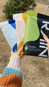 ES.เสื้อกันฝนแฟชั่น PEVA เสื้อกันฝนผู้ใหญ่ ไม่มีฝนรั่ว หนาขึ้น ทนทาน พับเก็บง่าย ปลีก/ส่ง EASYHOME E414