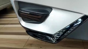 Perodua Myvi 2018 Gear Up Rear Skirting (Shining Black/Piano Black)